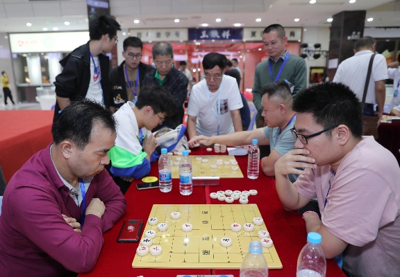 厦门举办高水平象棋比赛，争夺棋王宝座-第3张图片-www.211178.com_果博福布斯